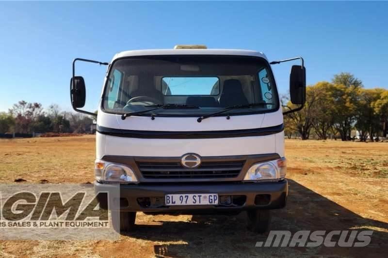 Hino 300 Roll Back Altele