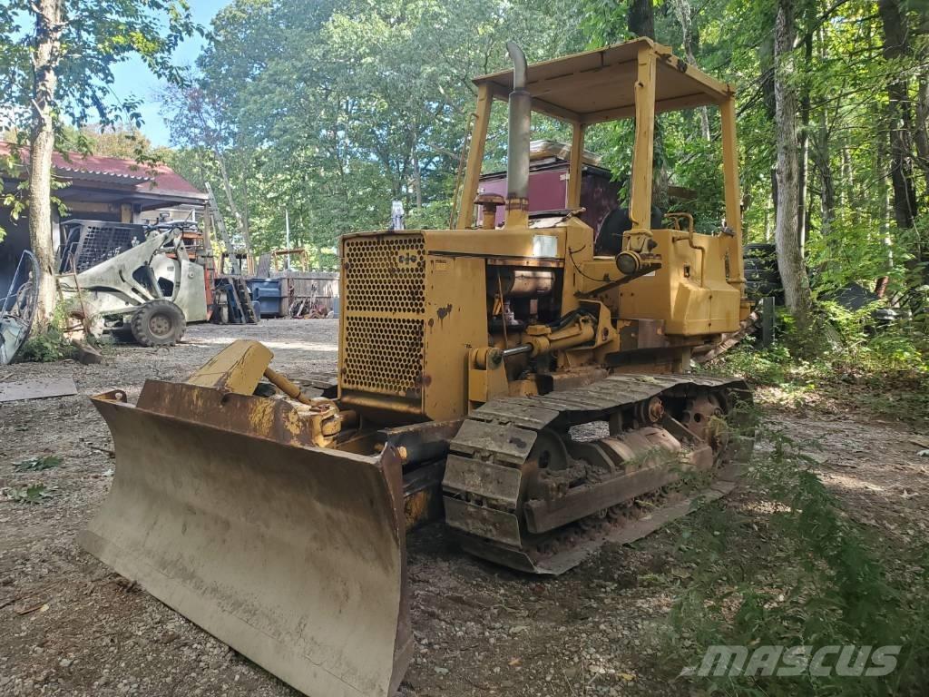 Komatsu D 31 A-17 Buldozere pe senile
