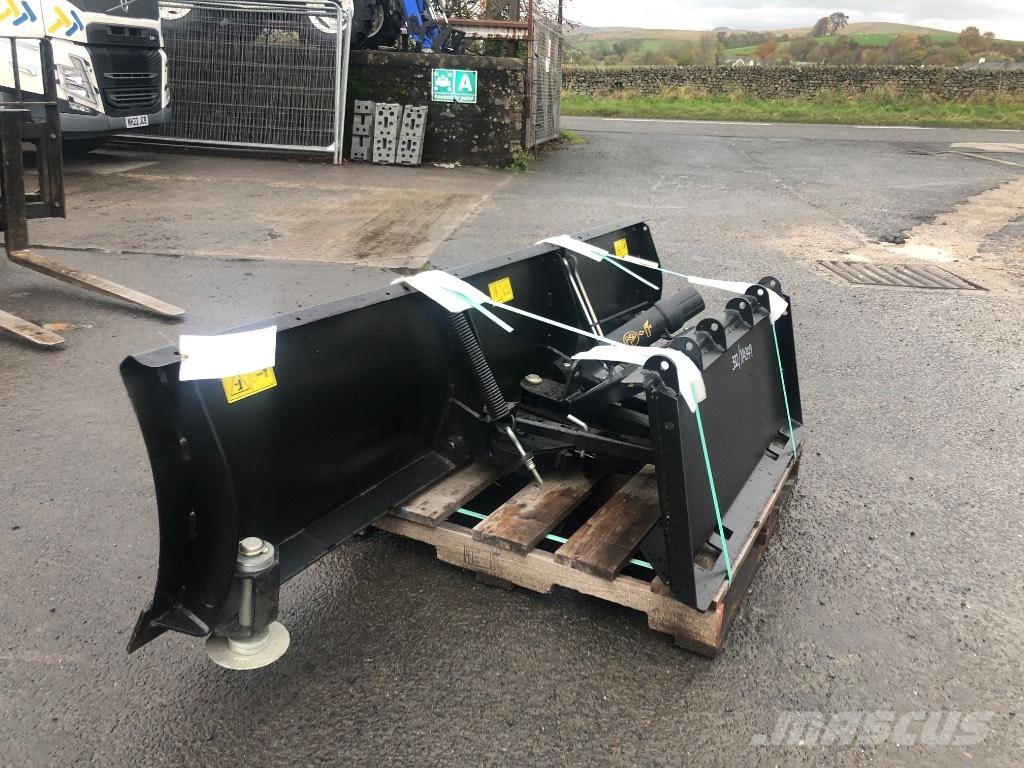 JCB Snow Plough Pluguri