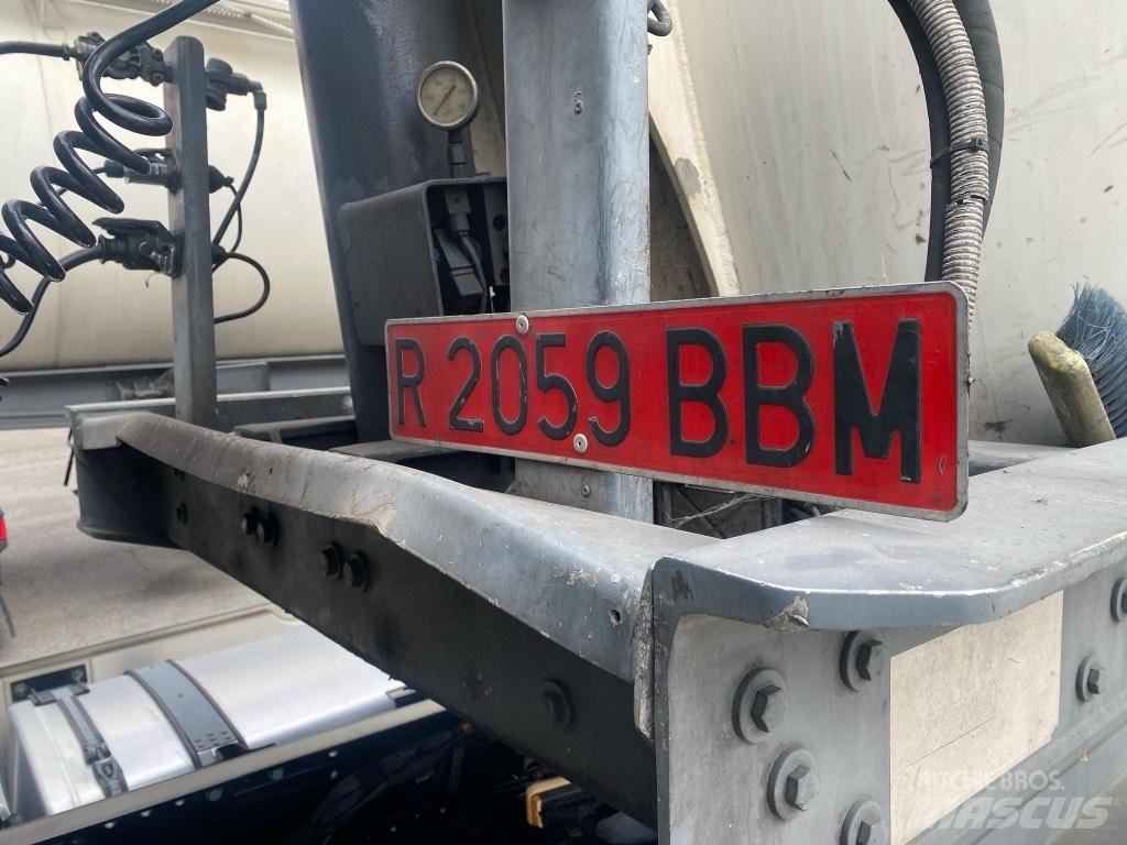 Spitzer SK2452CAL Cisterna semi-remorci