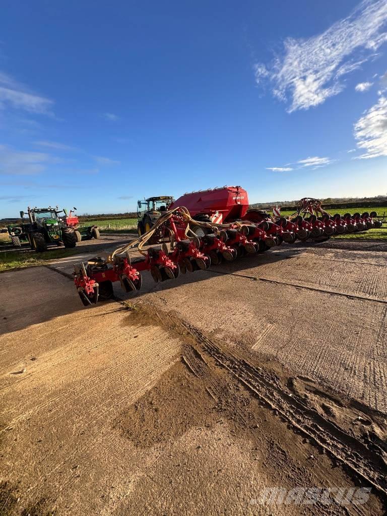 Horsch Maestro 16.75 Perforatoare