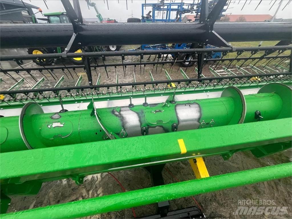 John Deere 625R Accesorii combine agricole