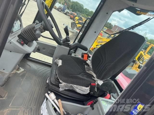 Yanmar V 80-5 Incarcator pe pneuri