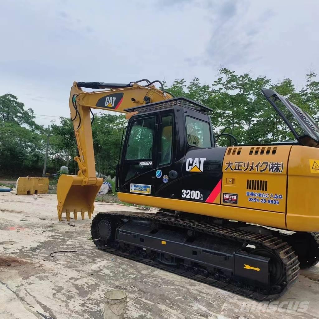 CAT 320D2 Excavatoare pe șenile

