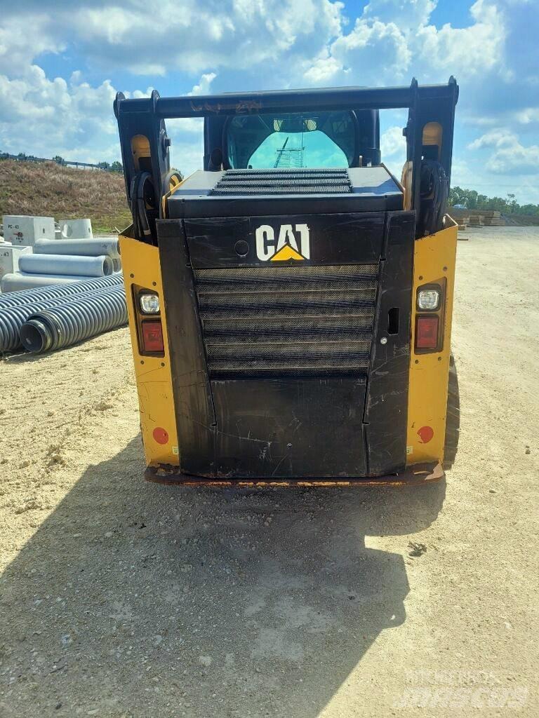 CAT 242 D Mini incarcator
