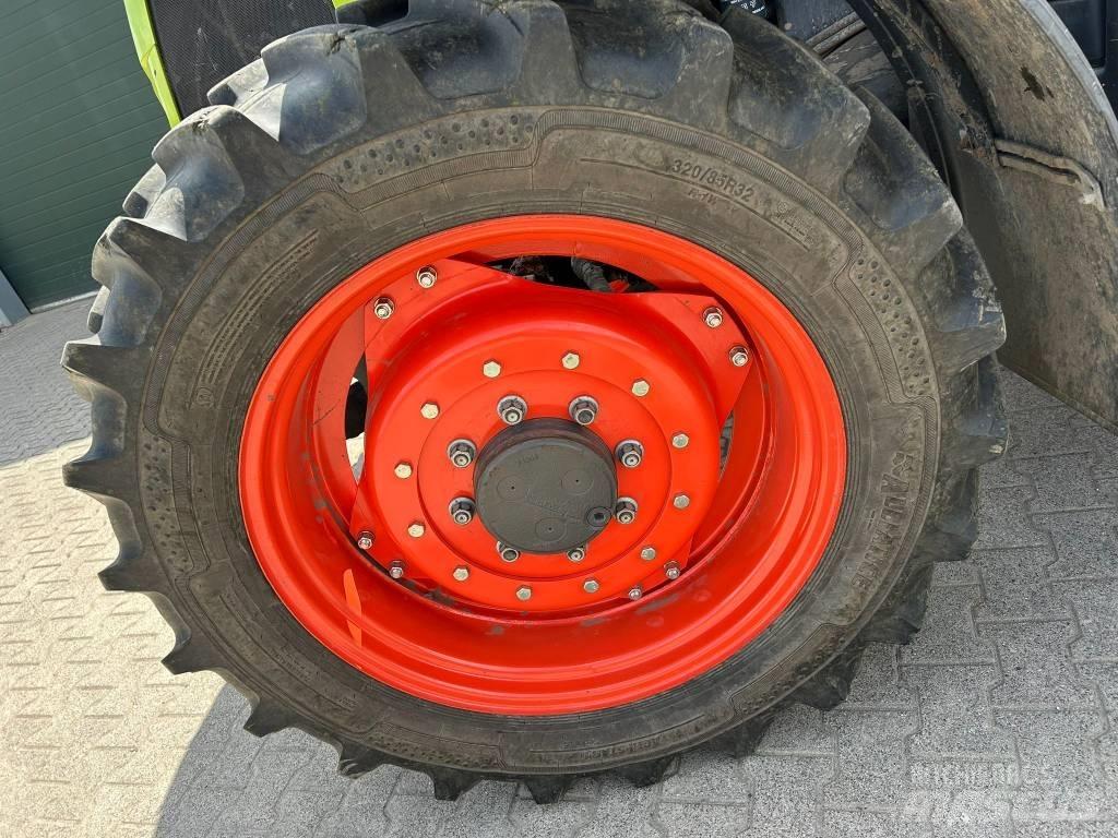 CLAAS Arion 410 Tractoare
