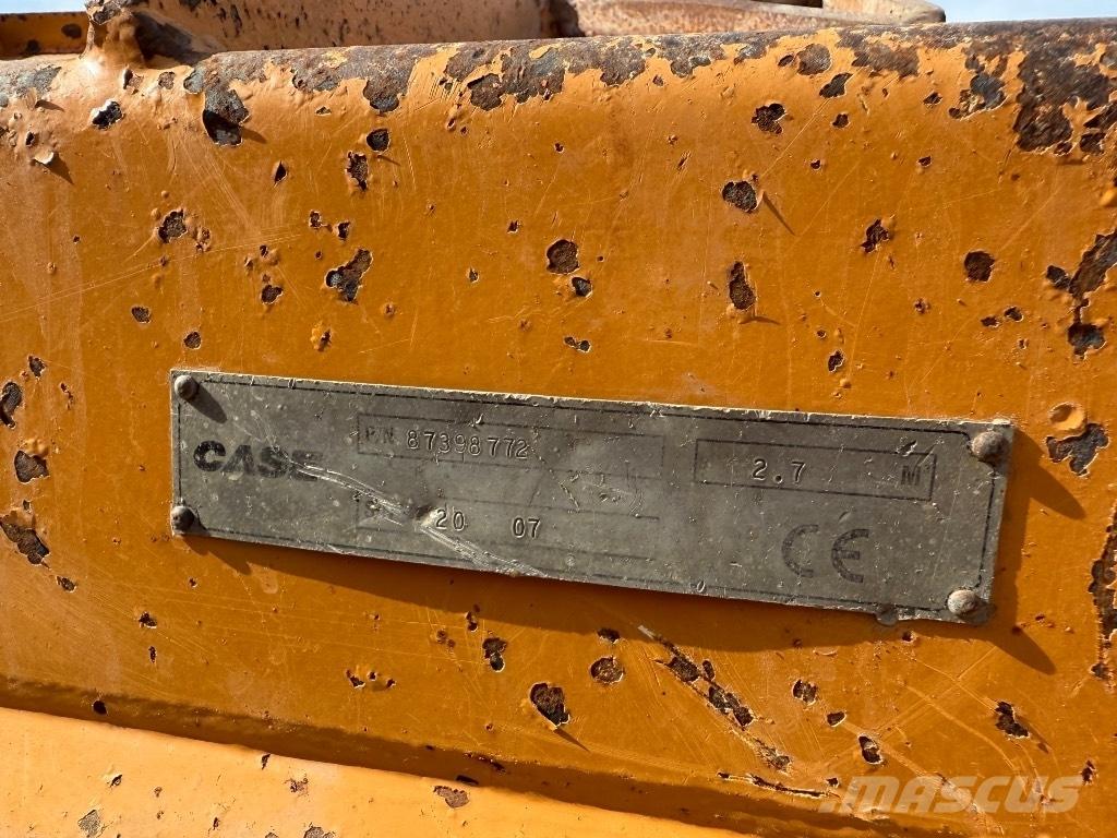CASE 721 E Incarcator pe pneuri