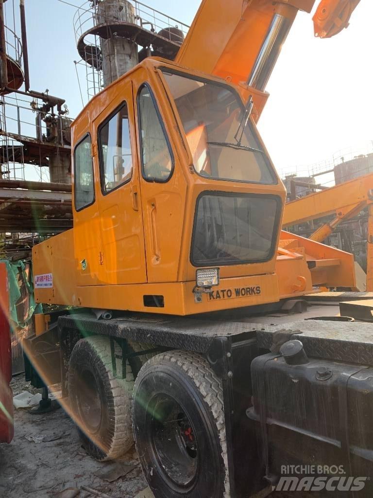 Kato NK 250 E Macara pentru orice teren