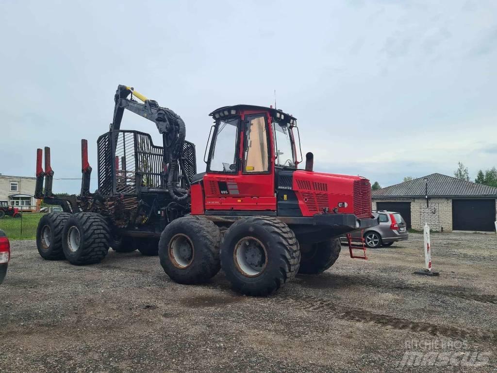 Komatsu 895 Transportoare