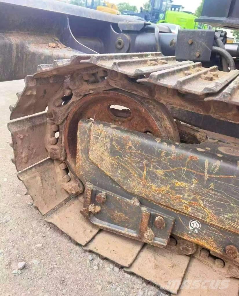 Volvo 55 Excavatoare pe șenile
