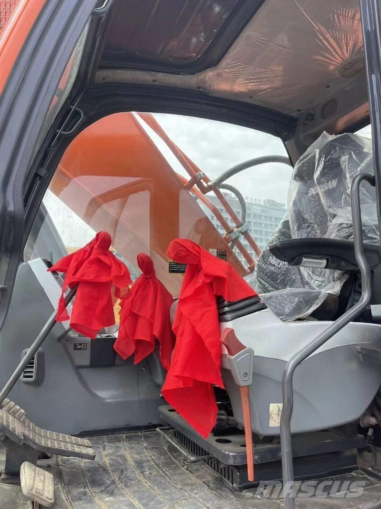 Doosan DX 300 LC Excavatoare pe șenile
