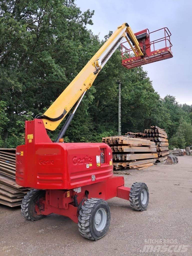 Genie S 45 Nacele cu brat articulat