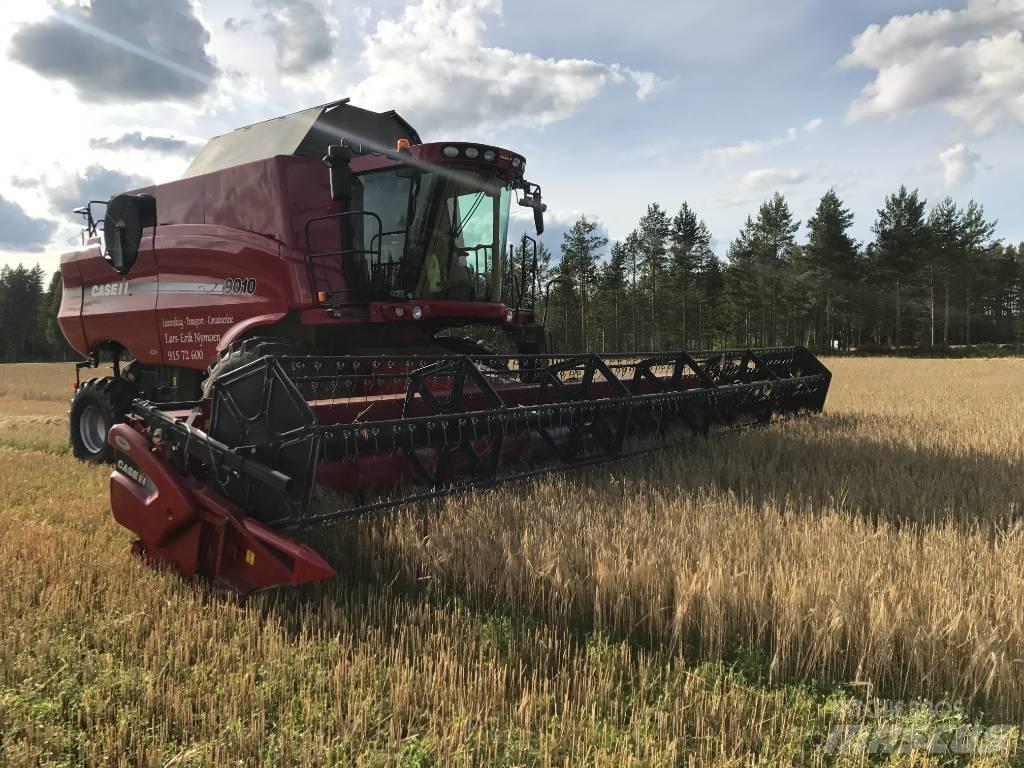 Case IH 9010 Combine de secerat