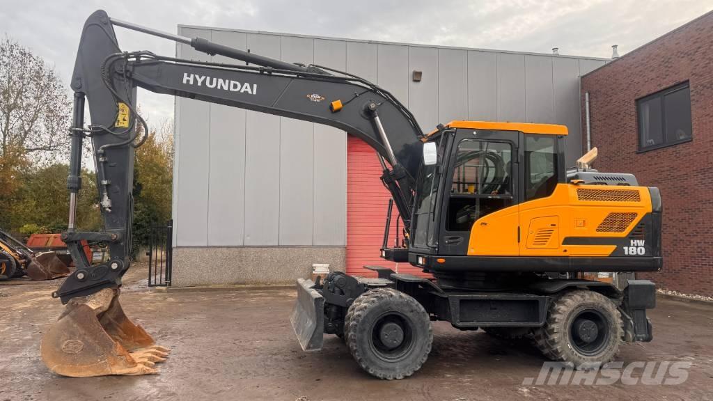 Hyundai HW 180 Excavatoare cu roti