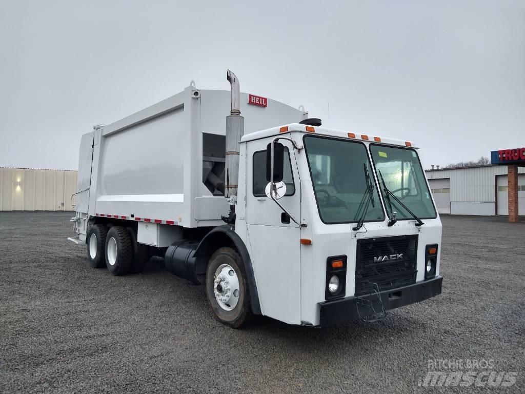 Mack LE613 Camion de deseuri