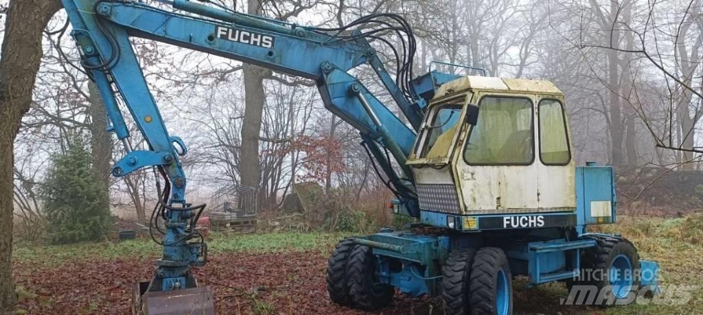 Fuchs F 712 Excavatoare cu roti