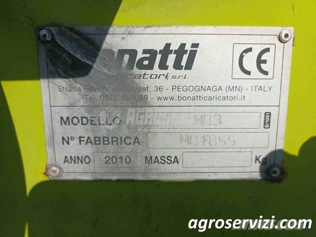 CLAAS Axos 320 Tractoare