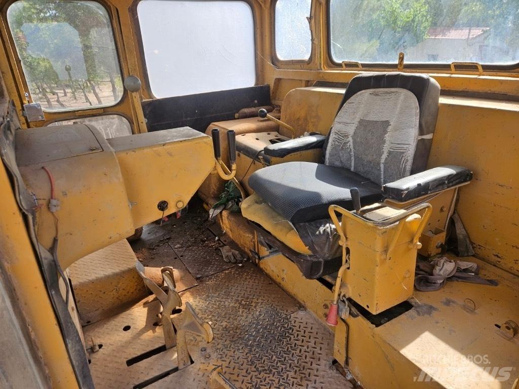 CAT D 9 G Buldozere pe senile