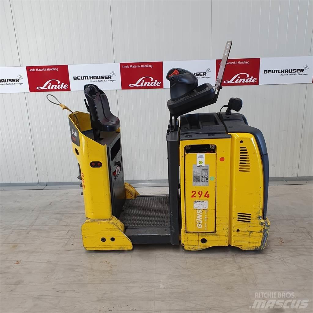 Linde P30C Camioane de tractiune