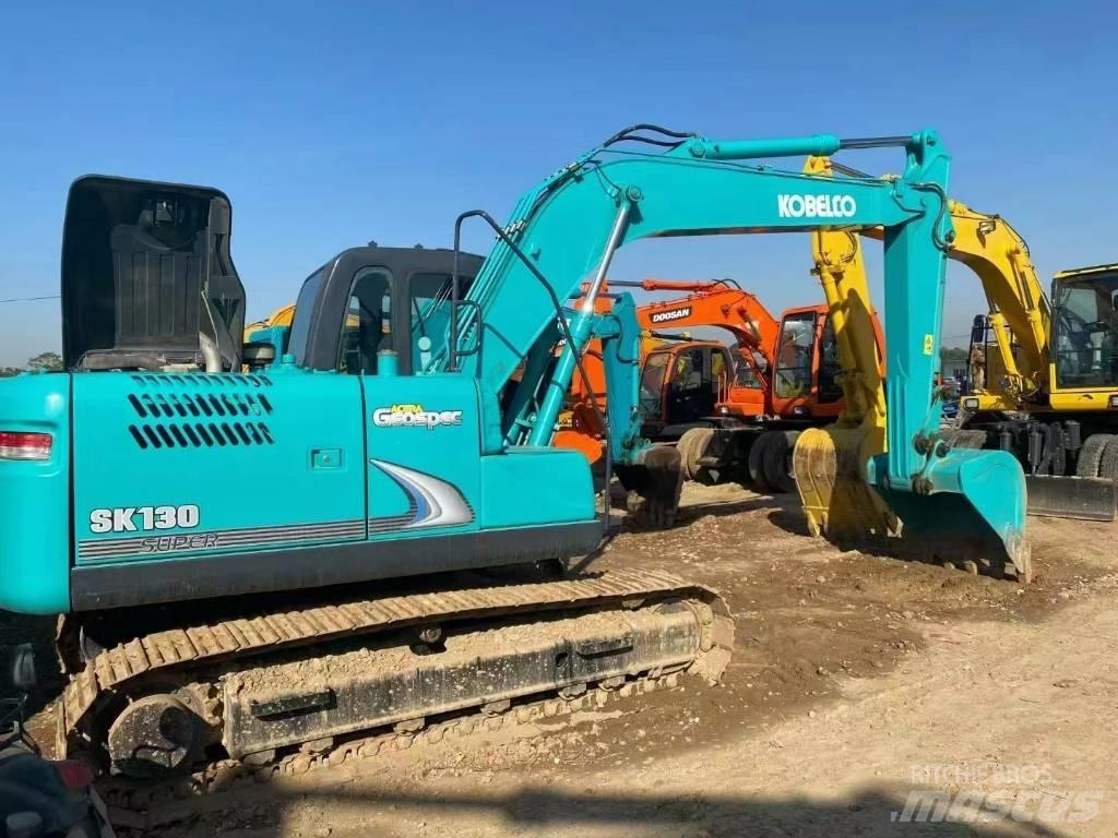 Kobelco SK 130 Excavatoare pe șenile
