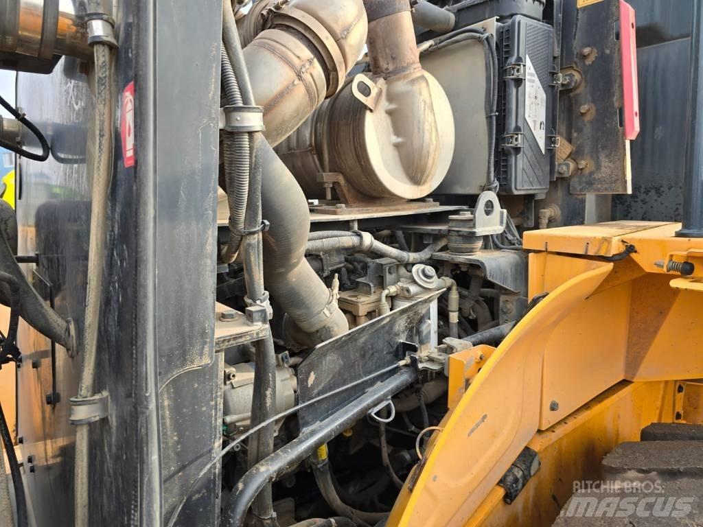 Hyundai HL 960 Incarcator pe pneuri