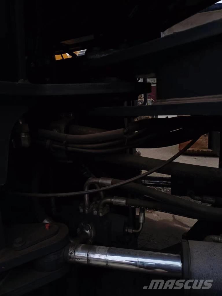 Lonking 856 Incarcator pe pneuri