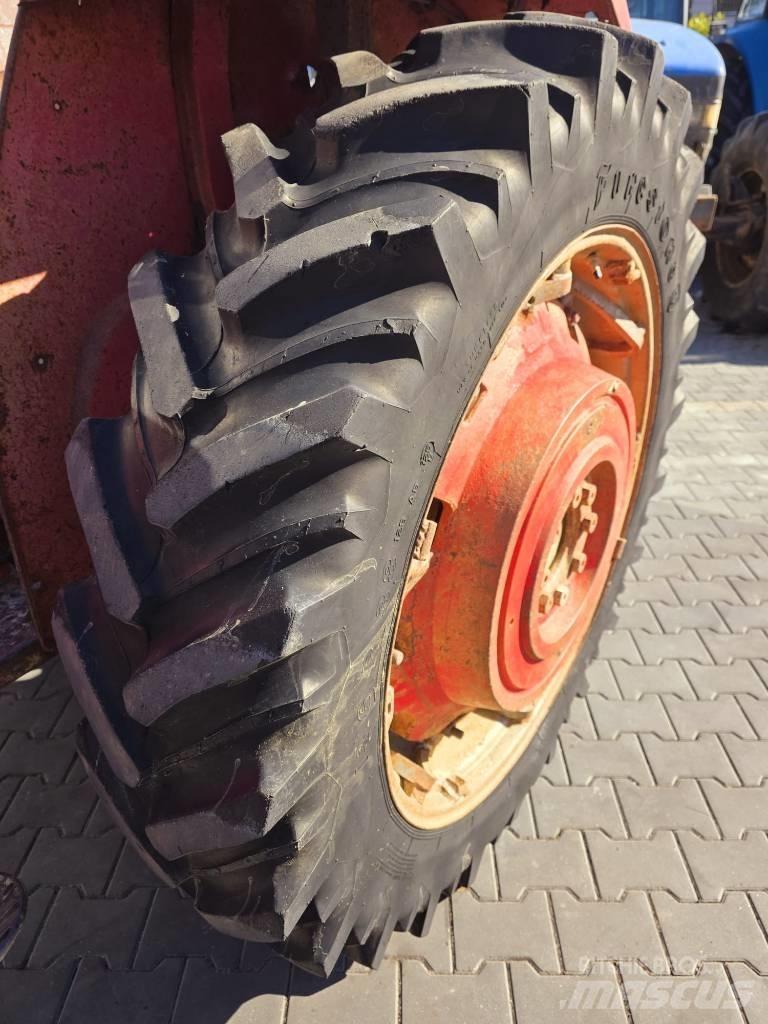 Massey Ferguson 178 Tractoare