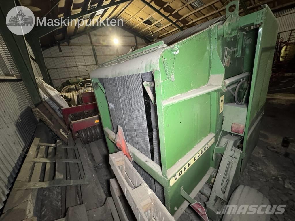 John Deere 545 Masina de balotat cilindric