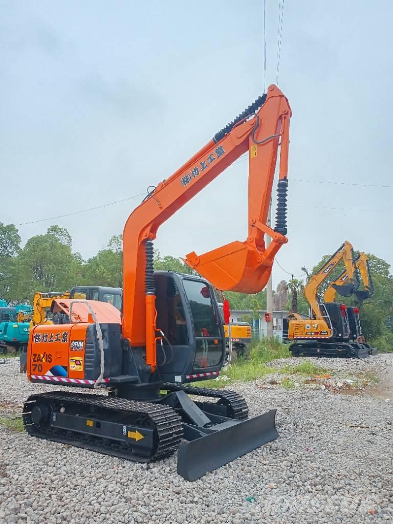 Hitachi ZX70 Excavatoare pe șenile
