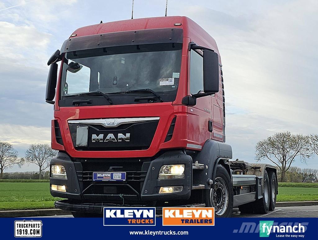 MAN 26.440 TGS Camion cu carlig de ridicare