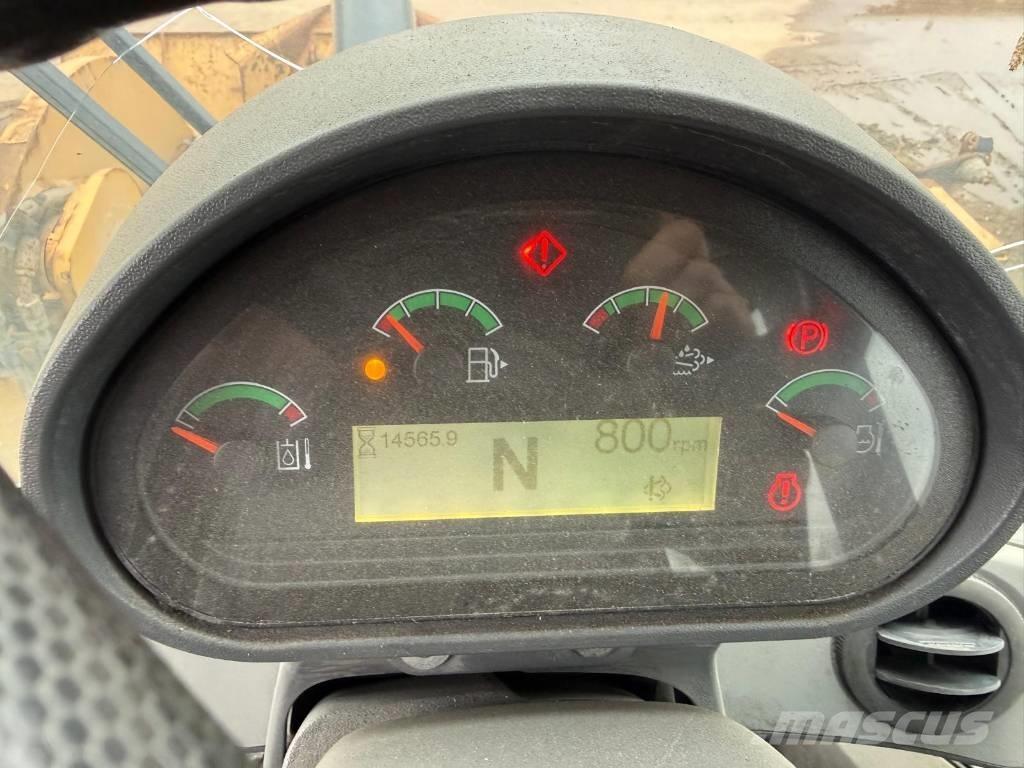 CAT 938 M Incarcator pe pneuri