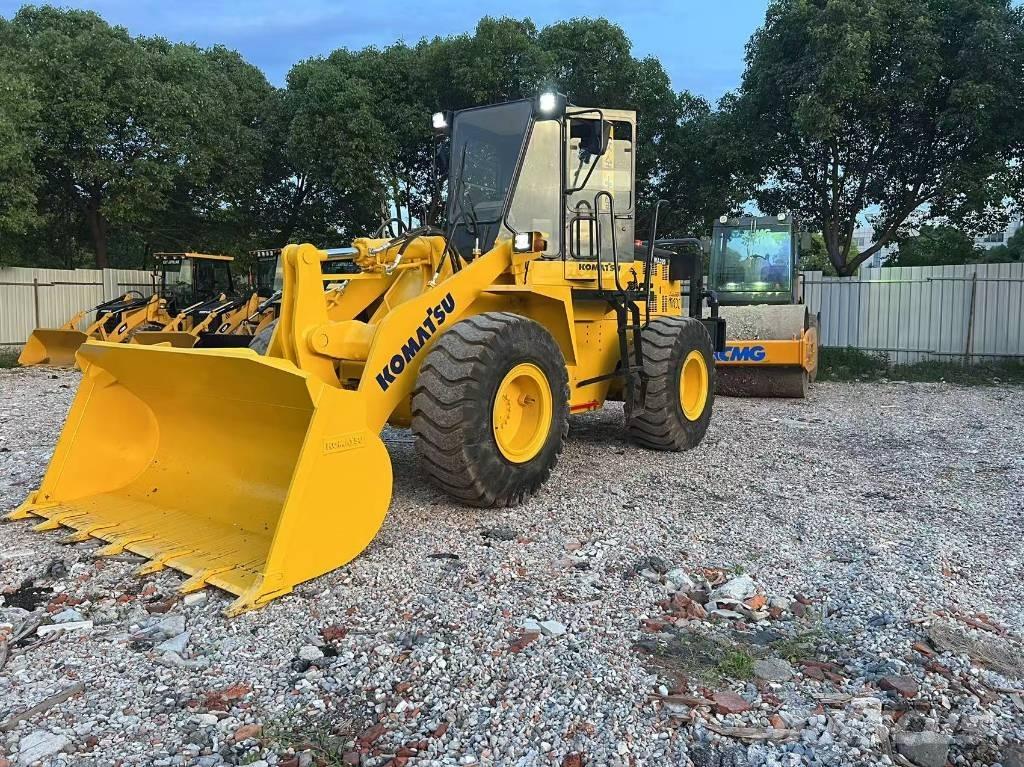 Komatsu WA 320-3 Incarcator pe pneuri