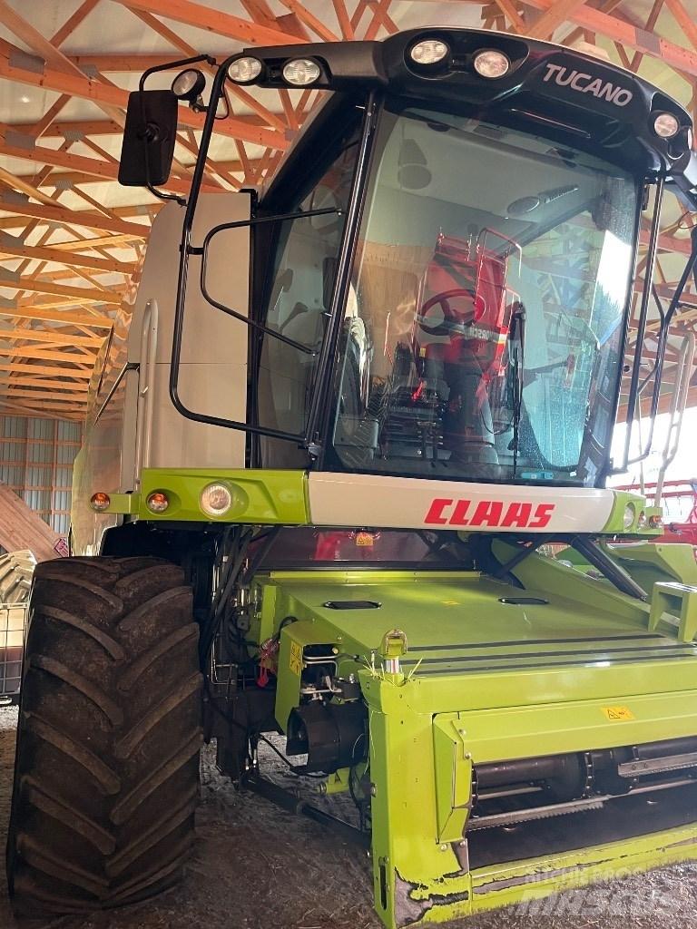 CLAAS Tucano 440 Combine de secerat