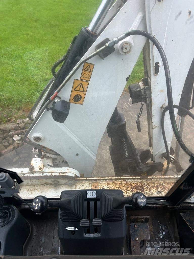 JCB 2CX Buldoexcavatoare