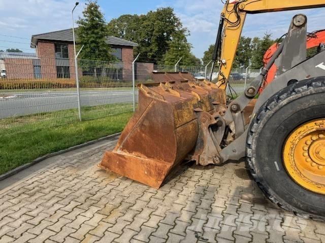 Volvo L 90 F Incarcator pe pneuri