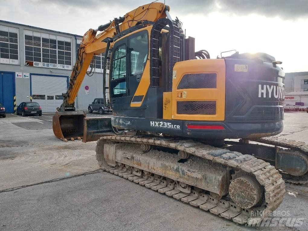 Hyundai HX 235 LCR Excavatoare pe șenile
