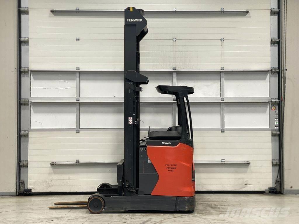 Linde R16 Stivuitor cu catarg retractabil