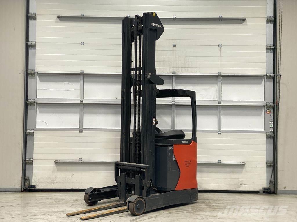 Linde R16 Stivuitor cu catarg retractabil