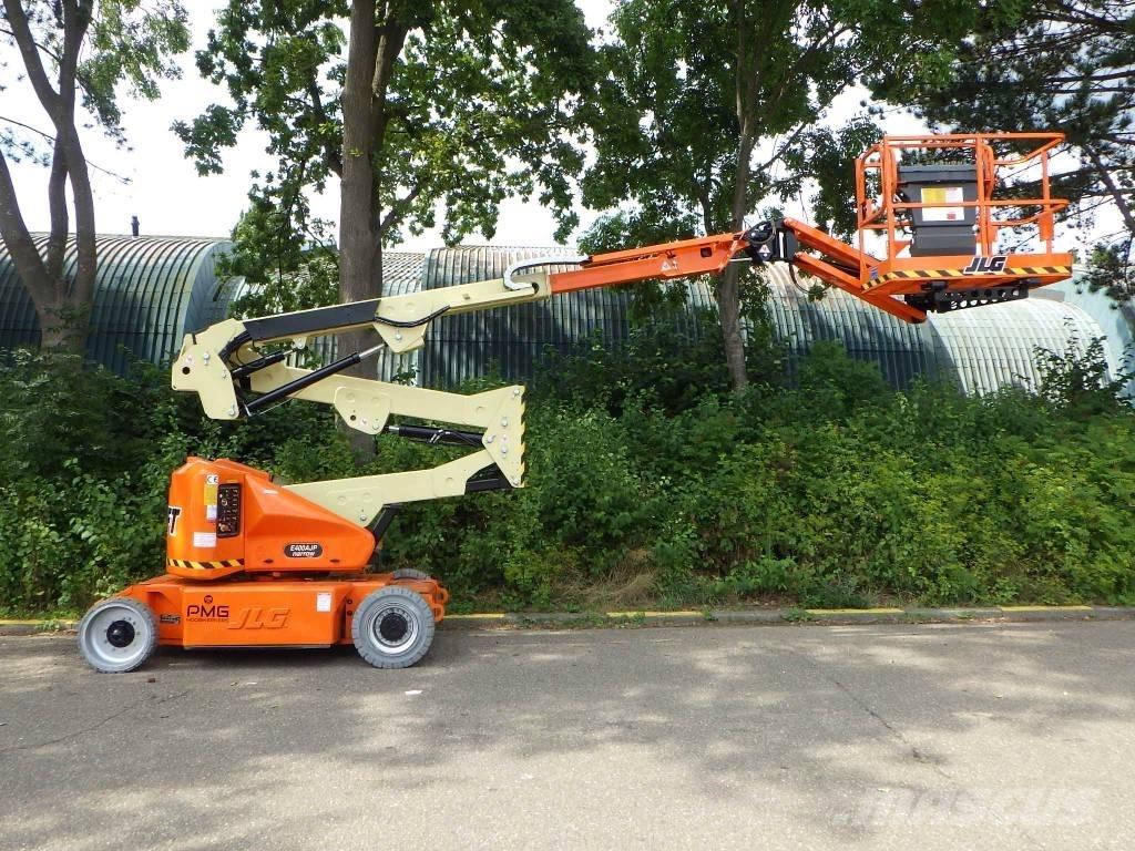 JLG E400AJPN Nacele cu brat articulat