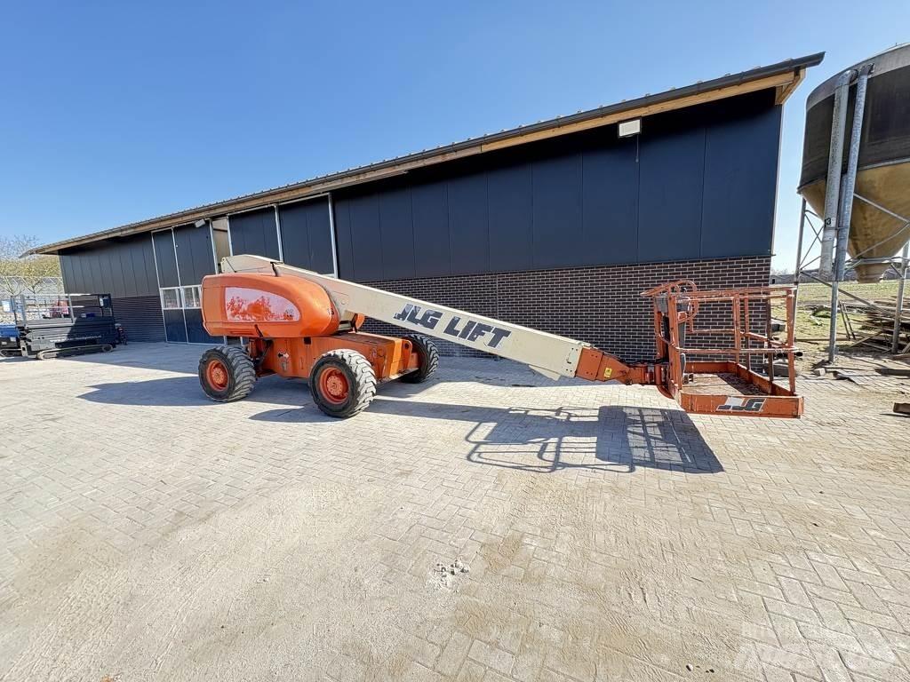 JLG 600s Nacele cu brat telescopic