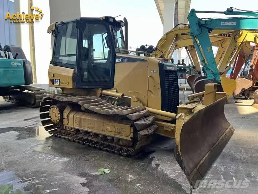 CAT D 3 Buldozere pe senile