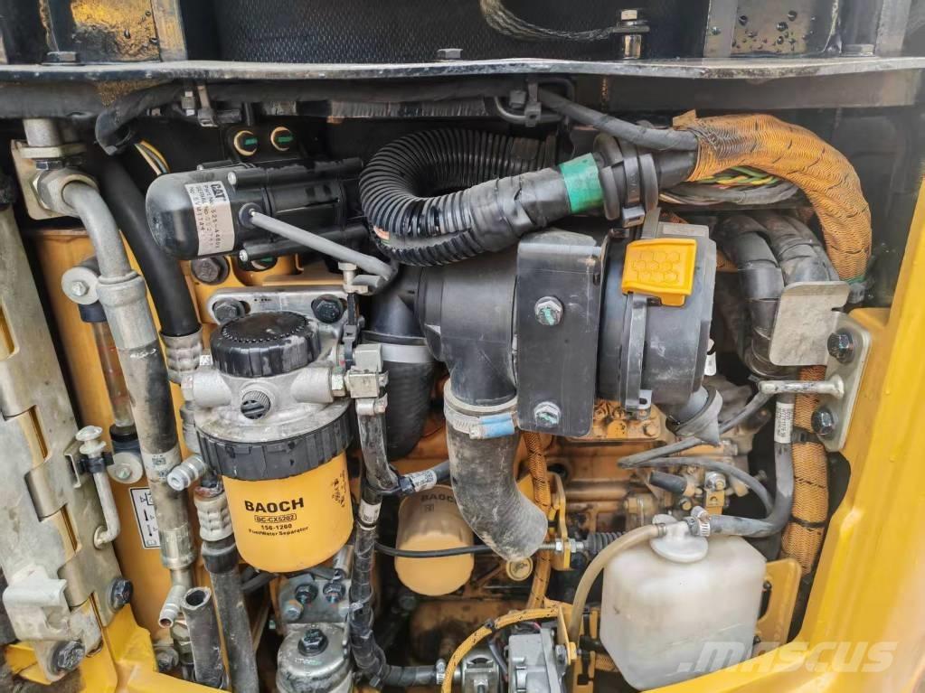 CAT 302 CR Mini excavatoare < 7t