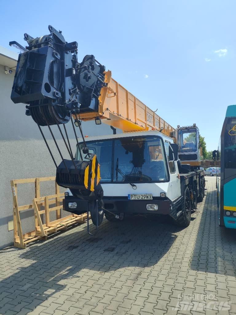 Bumar DST-0402 Macara teren accidentat