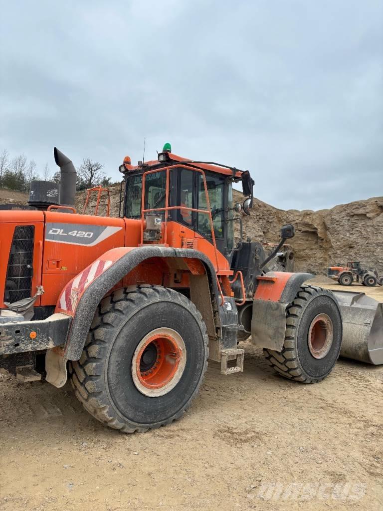 Doosan DL 420-5 Incarcator pe pneuri