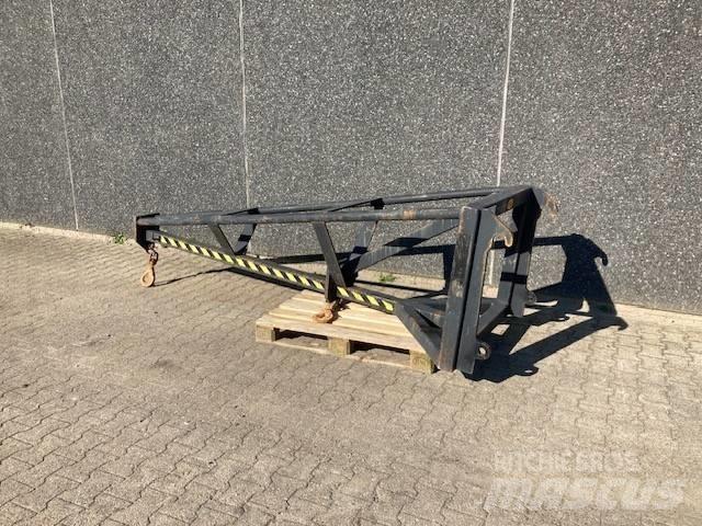 Kirk 2-4t Kranarm Alte componente