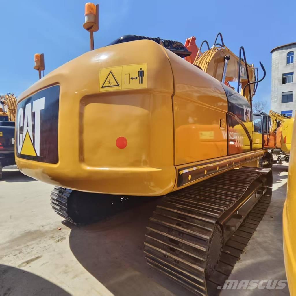 CAT 320 D Excavatoare pe șenile
