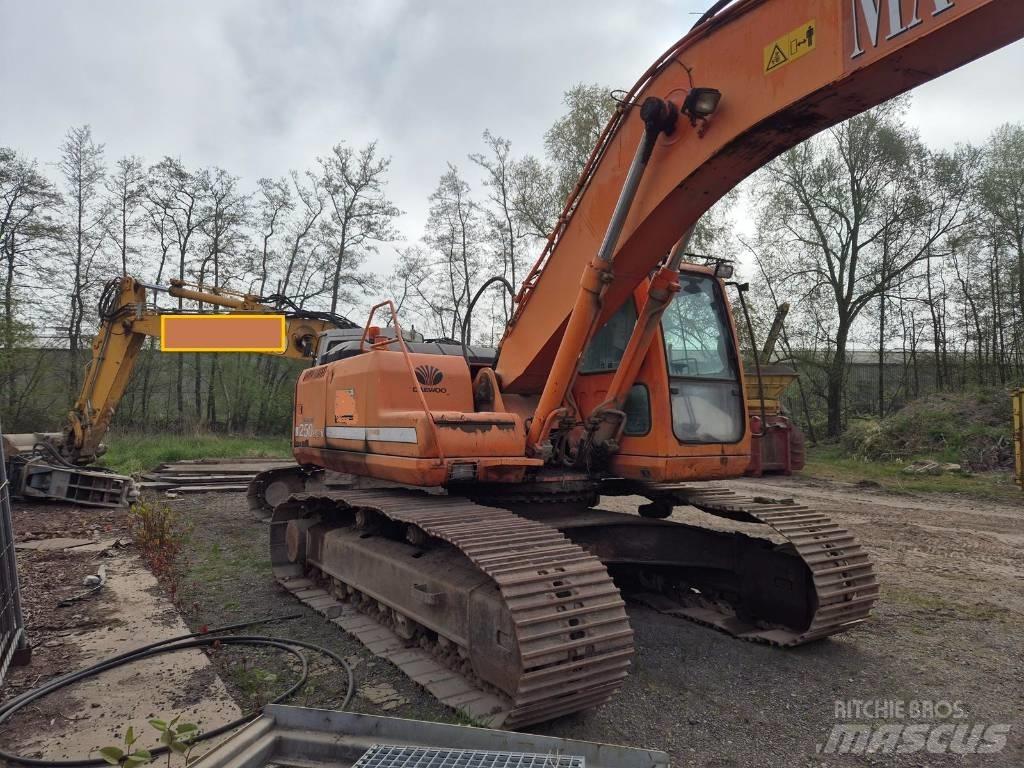 Daewoo S250 Excavatoare pe șenile

