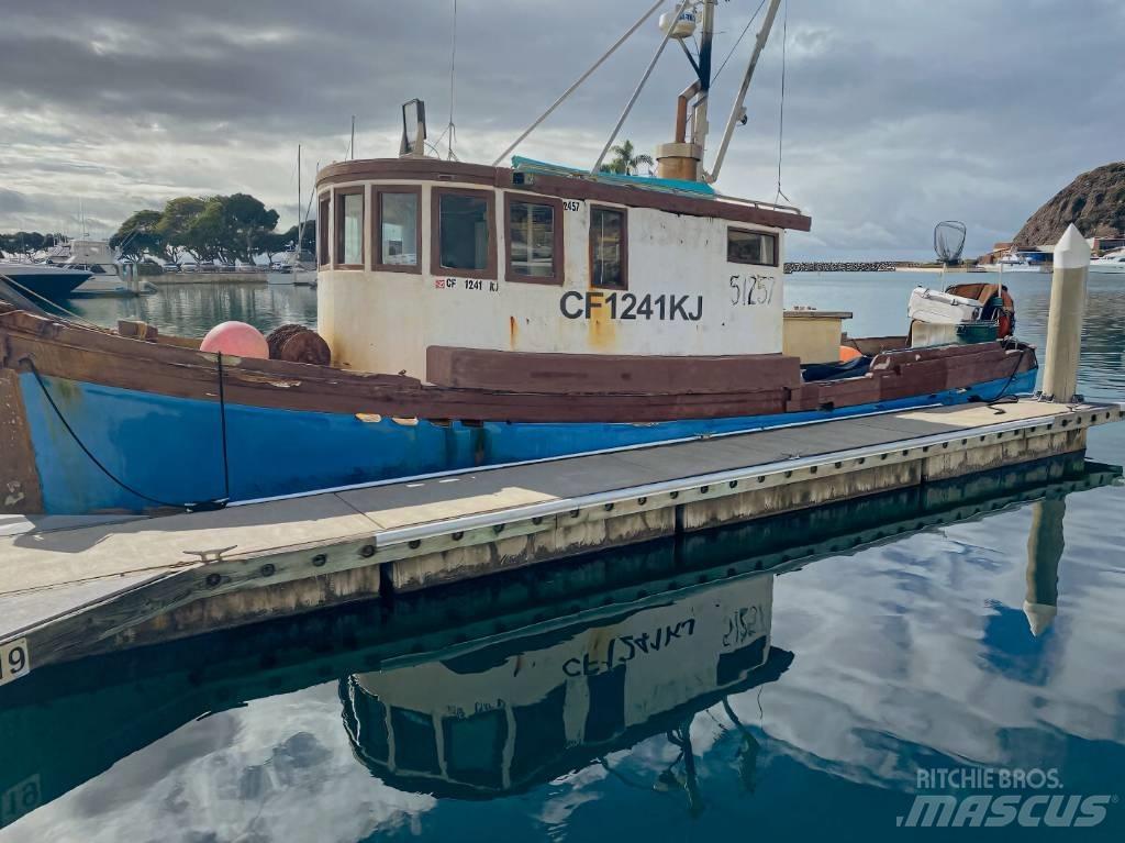  Trawler Boat Barje si pontoane