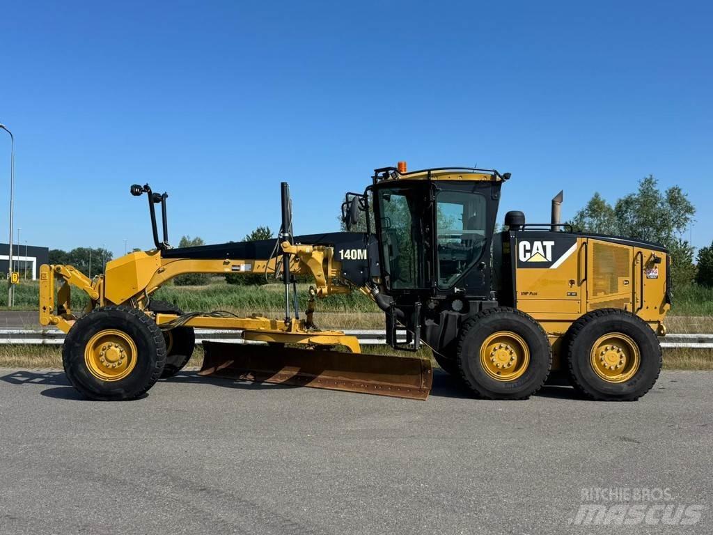 CAT 140M Gredere