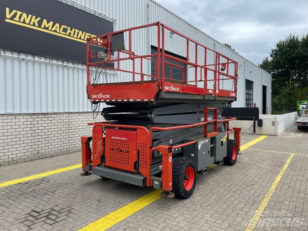 SkyJack SJ 9250 RT Platforme foarfeca